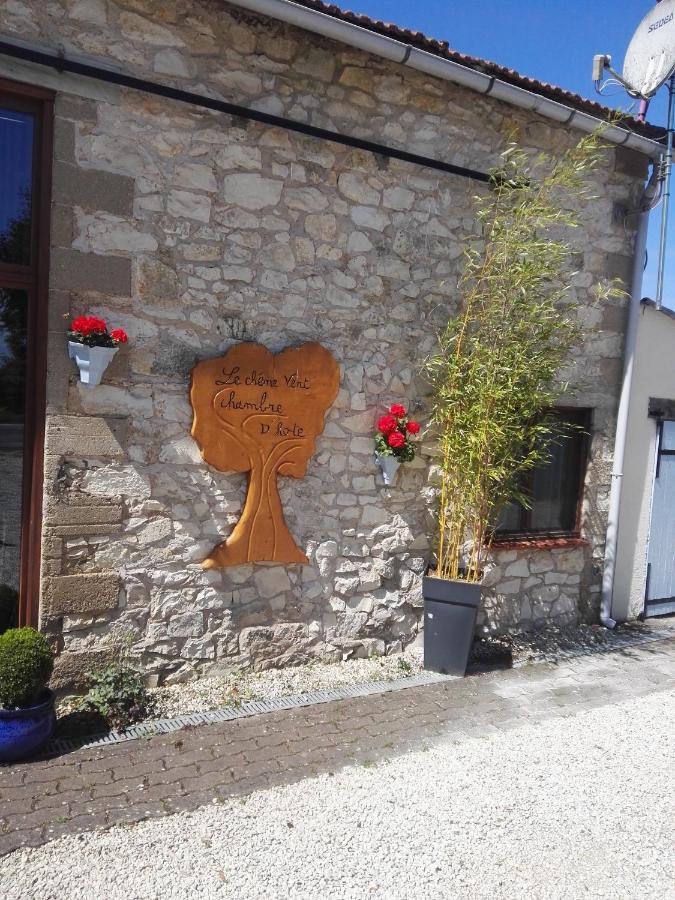Le Chene Vert Millac  Exterior photo