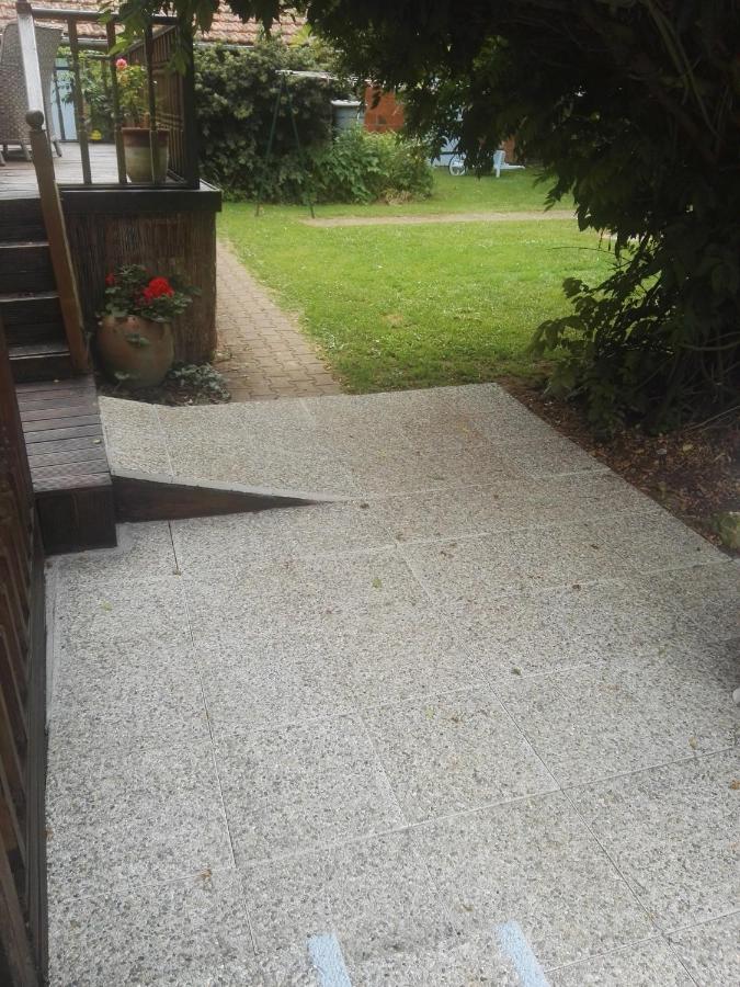 Le Chene Vert Millac  Exterior photo